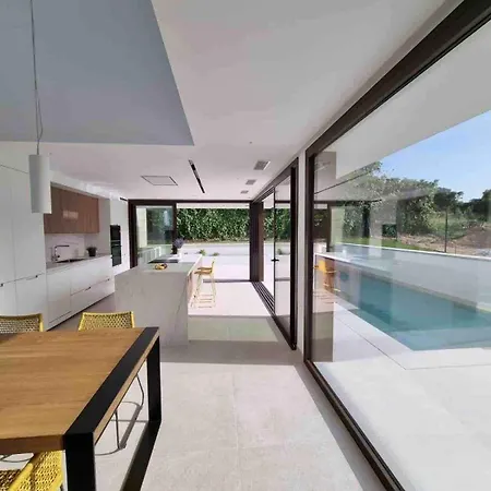 Willa Stunning Design With Large Private Pool 30sqm Caserío Bufagañas